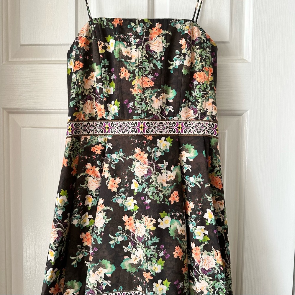 Alice + Olivia Florence Gown - Picture 5 of 16